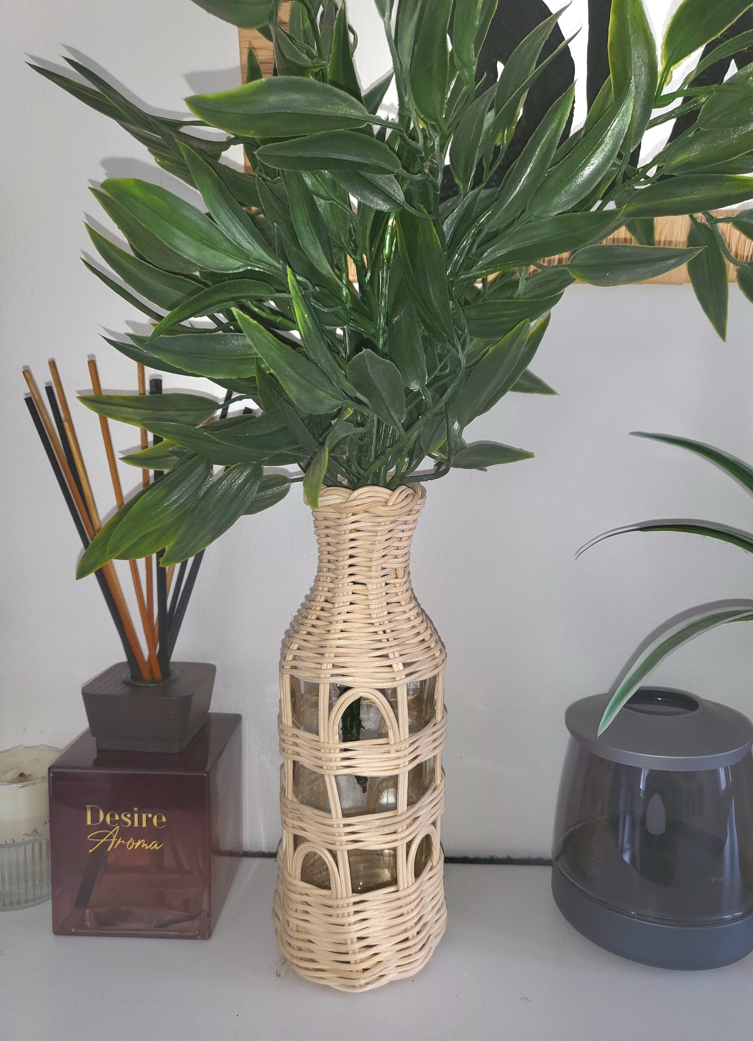 Natural rattan vase