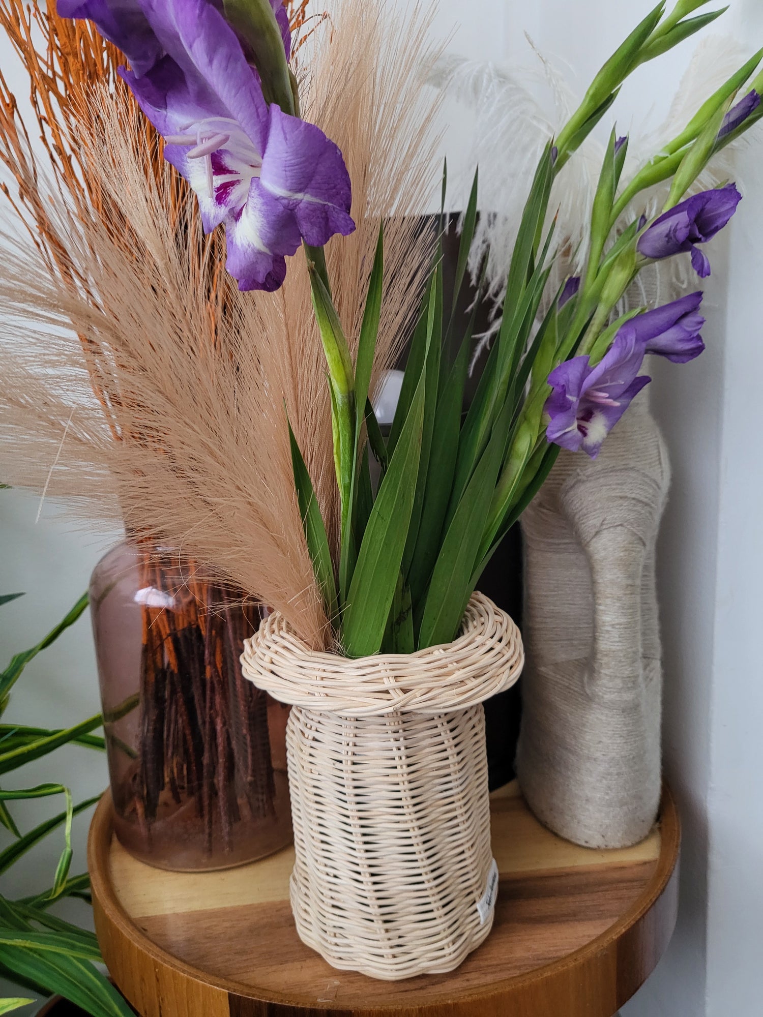 Natural rattan vase