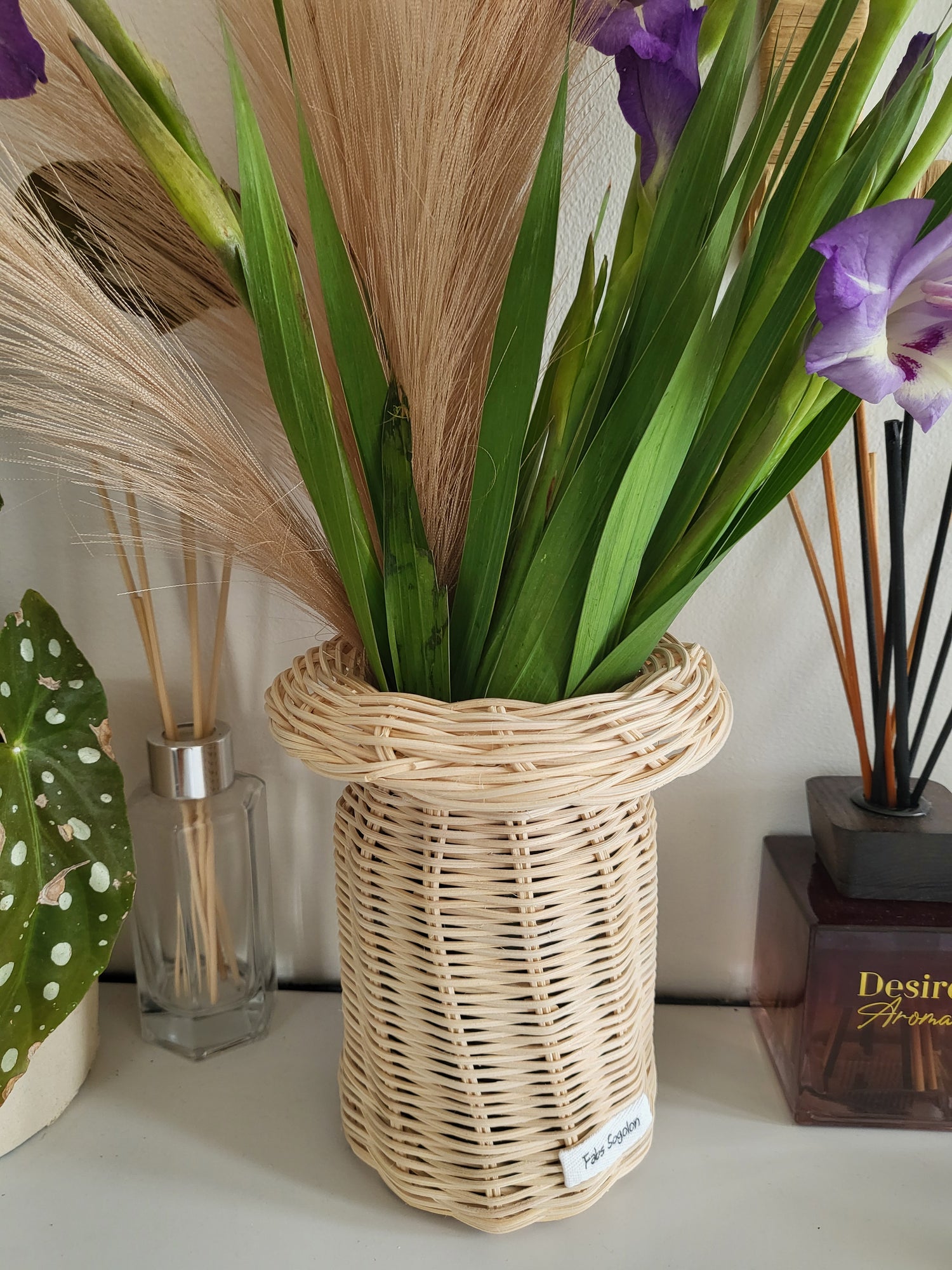 Natural rattan vase